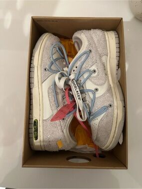 Nike dunk low off white